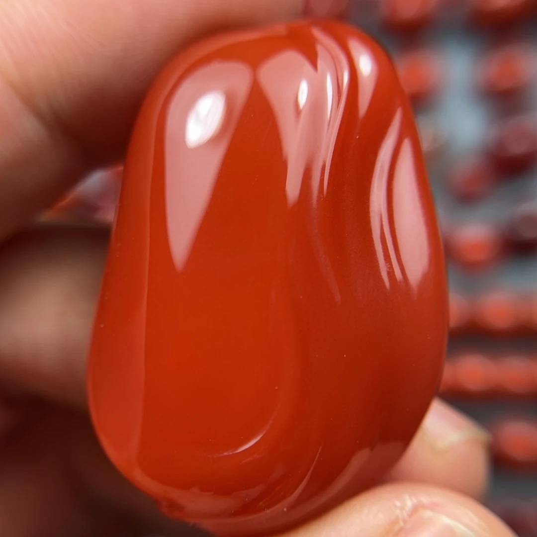 南红玛瑙未镶嵌珠宝奇石