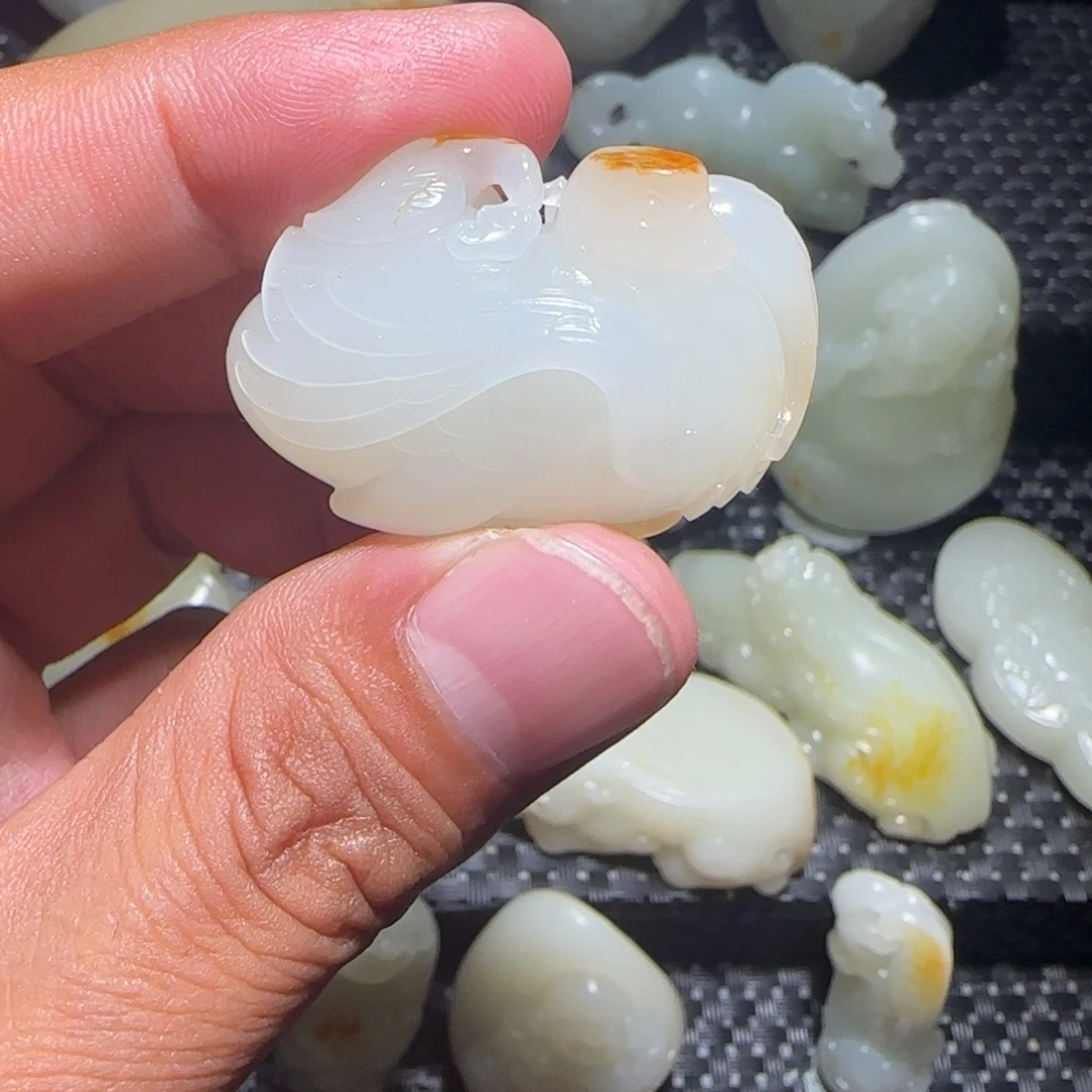 春***阳和田玉未镶嵌颈饰