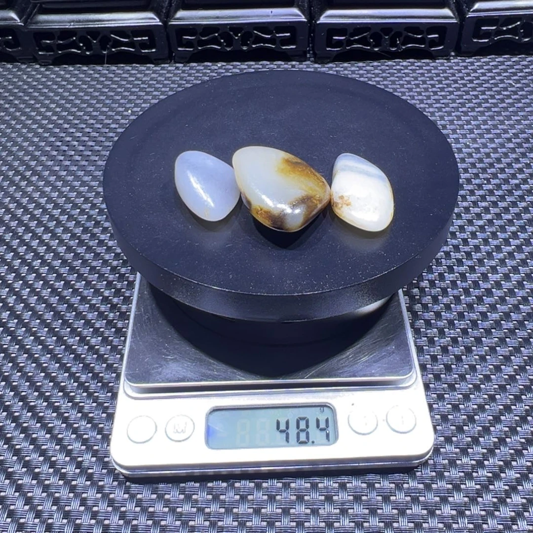 吊坠(不含链)未镶嵌和田玉（子料）48