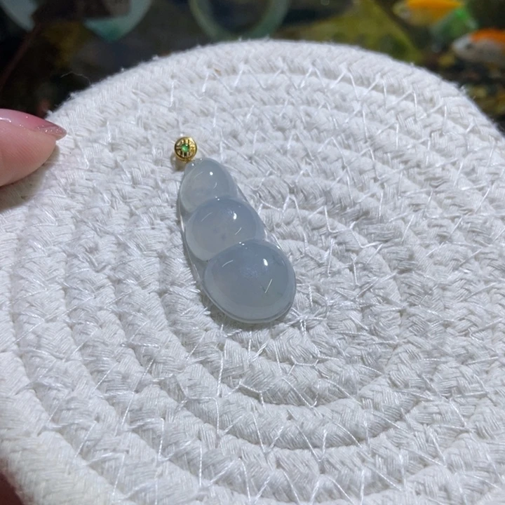 颈饰未镶嵌翡翠豆子