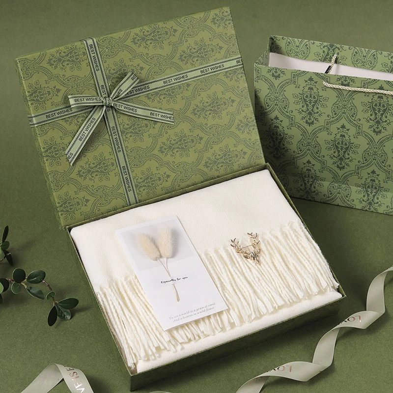 2025新款韩系男士围巾礼盒装围脖送男朋友老公礼品高档生日礼物