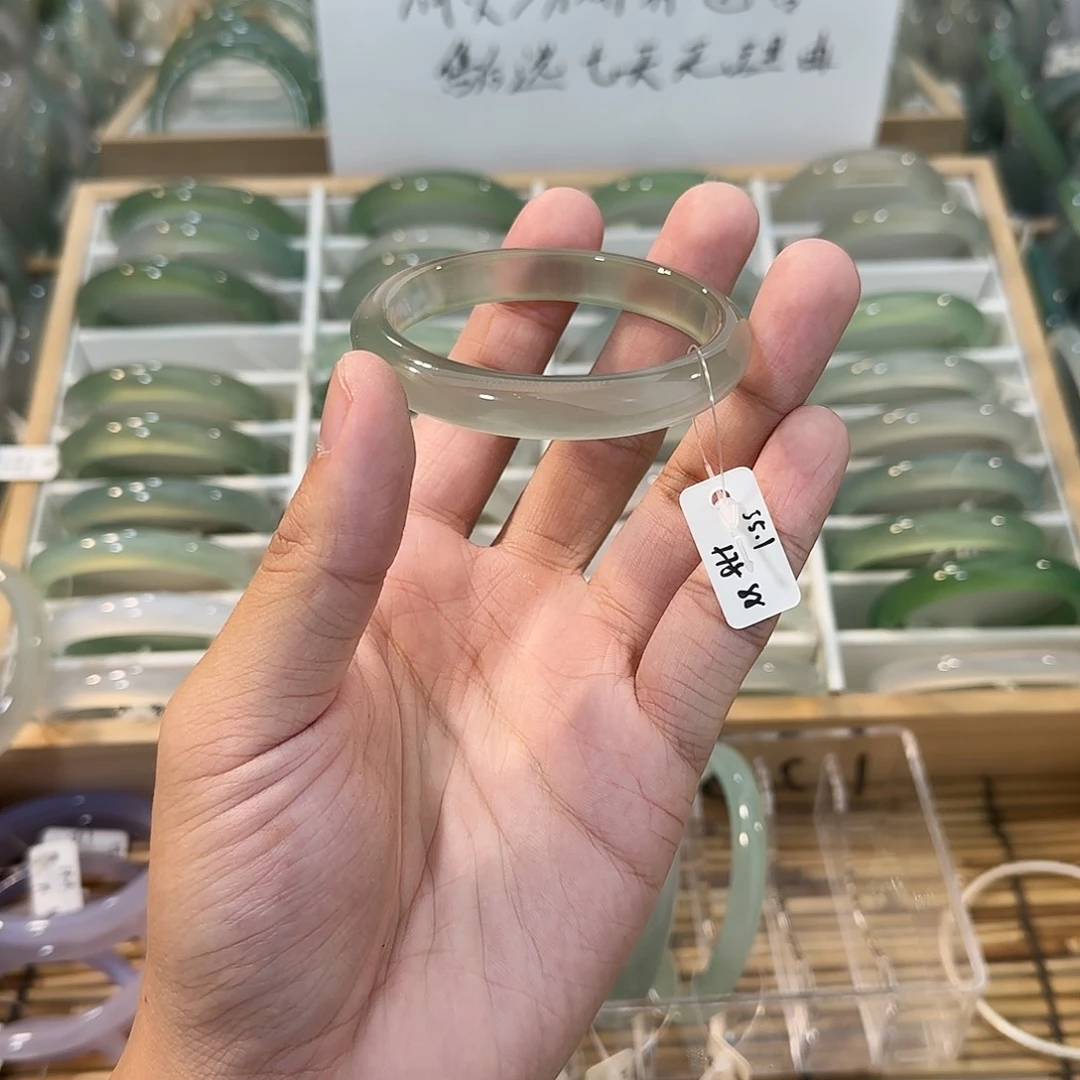 玛瑙/玉髓未镶嵌手镯圈口55.1