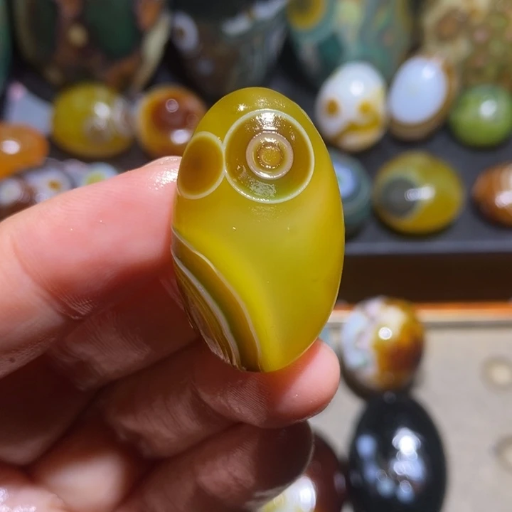 玛瑙/玉髓未镶嵌珠宝半成品