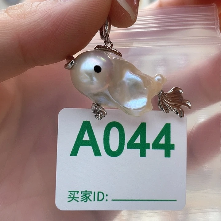 未镶嵌天然珍珠。  漏 漏 漏淡水珍珠