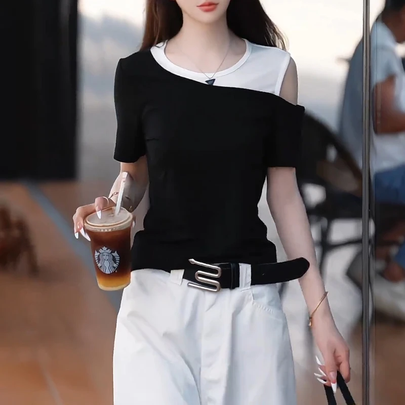 气质撞色拼接假两件露肩短袖t恤女夏季新款修身显瘦独特别致上衣