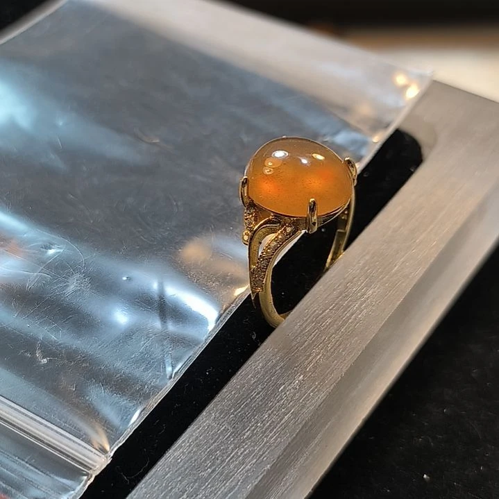 沏***茶石英岩玉未镶嵌戒面