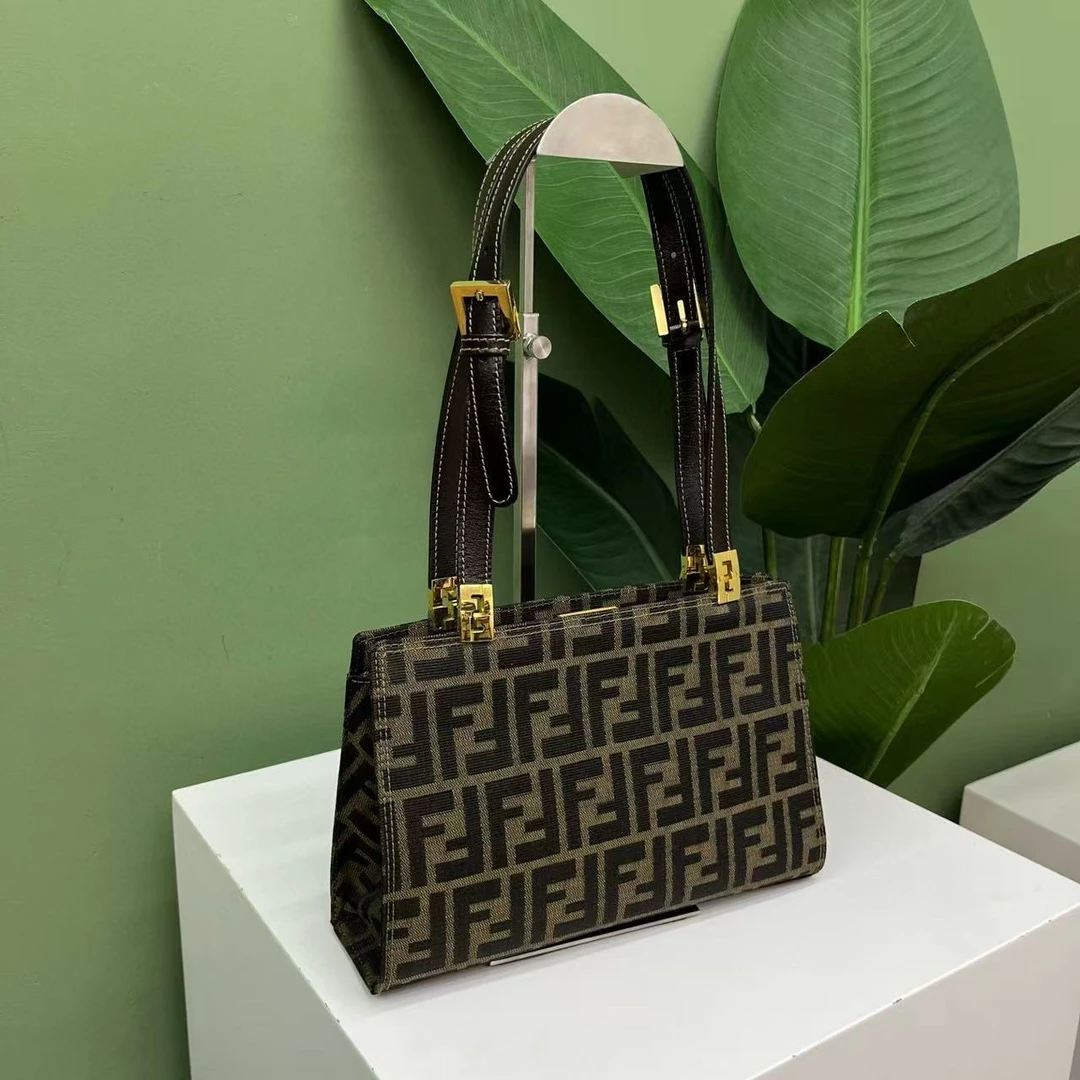 95新 FENDI/芬迪 【总仓】 小方包 老花 帆布 单肩包/BGF601520004