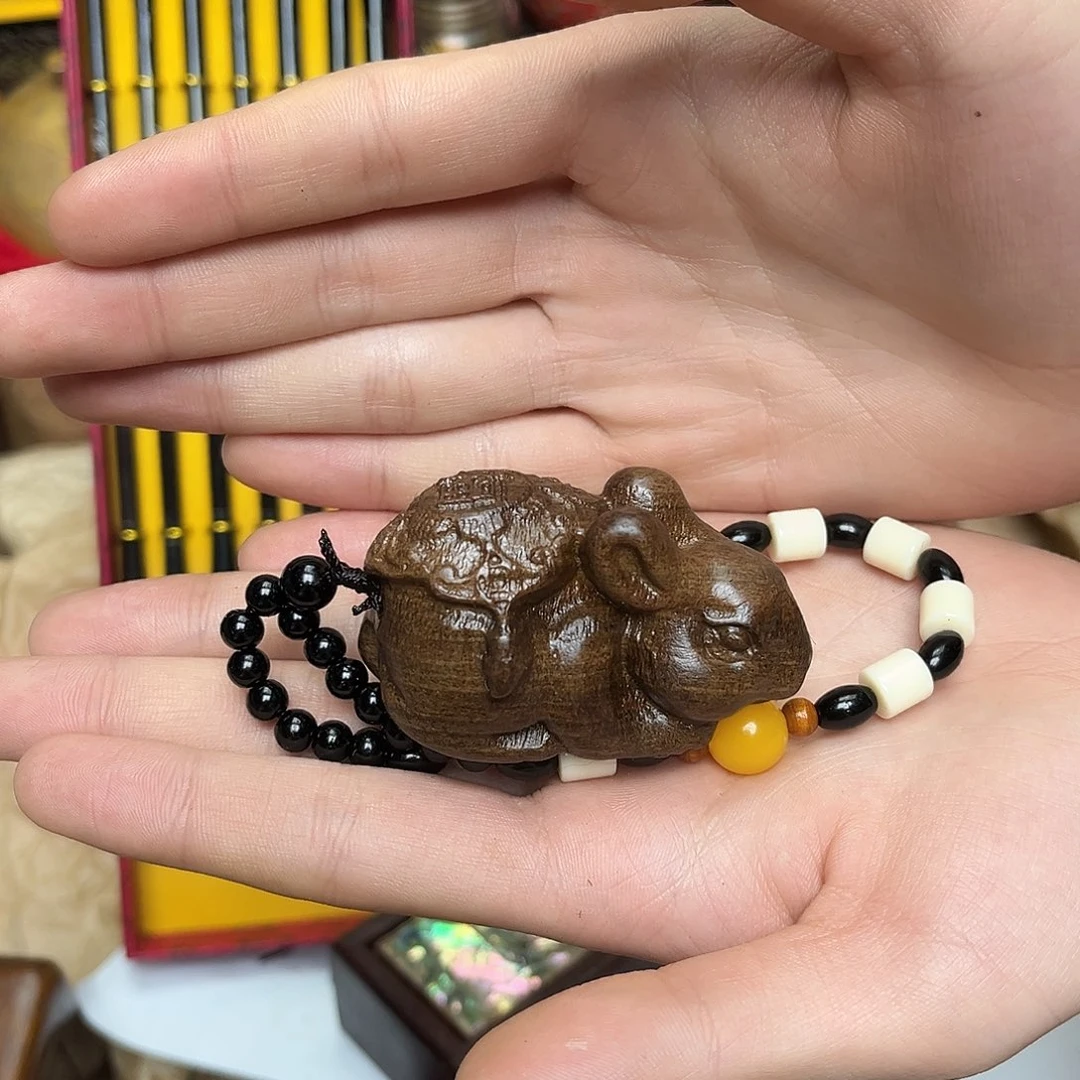 大叶紫檀（黑酸枝木类）