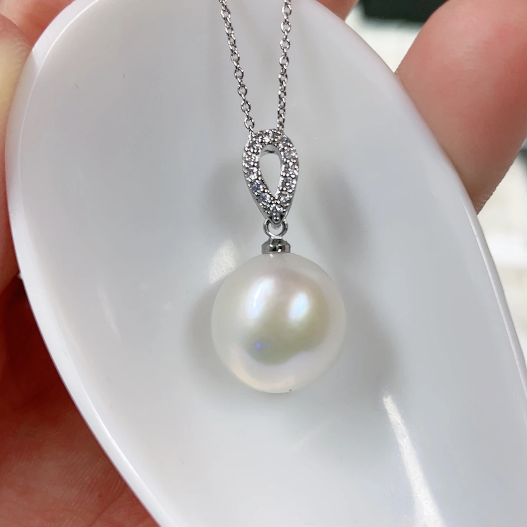 淡水珍珠吊坠(赠链)未镶嵌