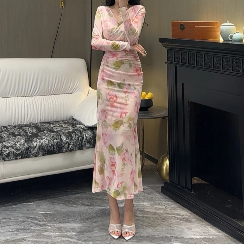 气质女人味轻奢V领长袖浅笑嫣然显瘦包身修身时尚百搭鱼尾连衣裙