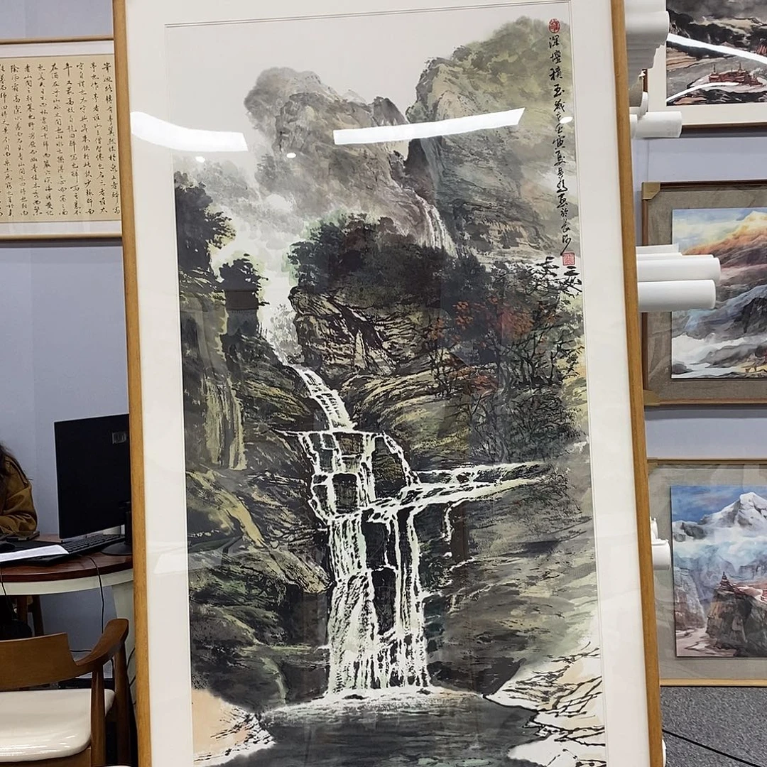 国画胡昌为四尺带框佳作