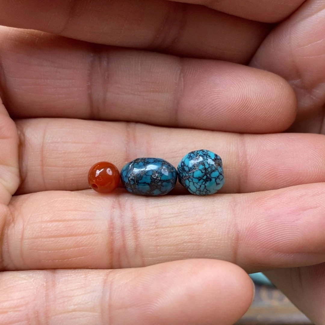 南红玛瑙未镶嵌珠宝奇石