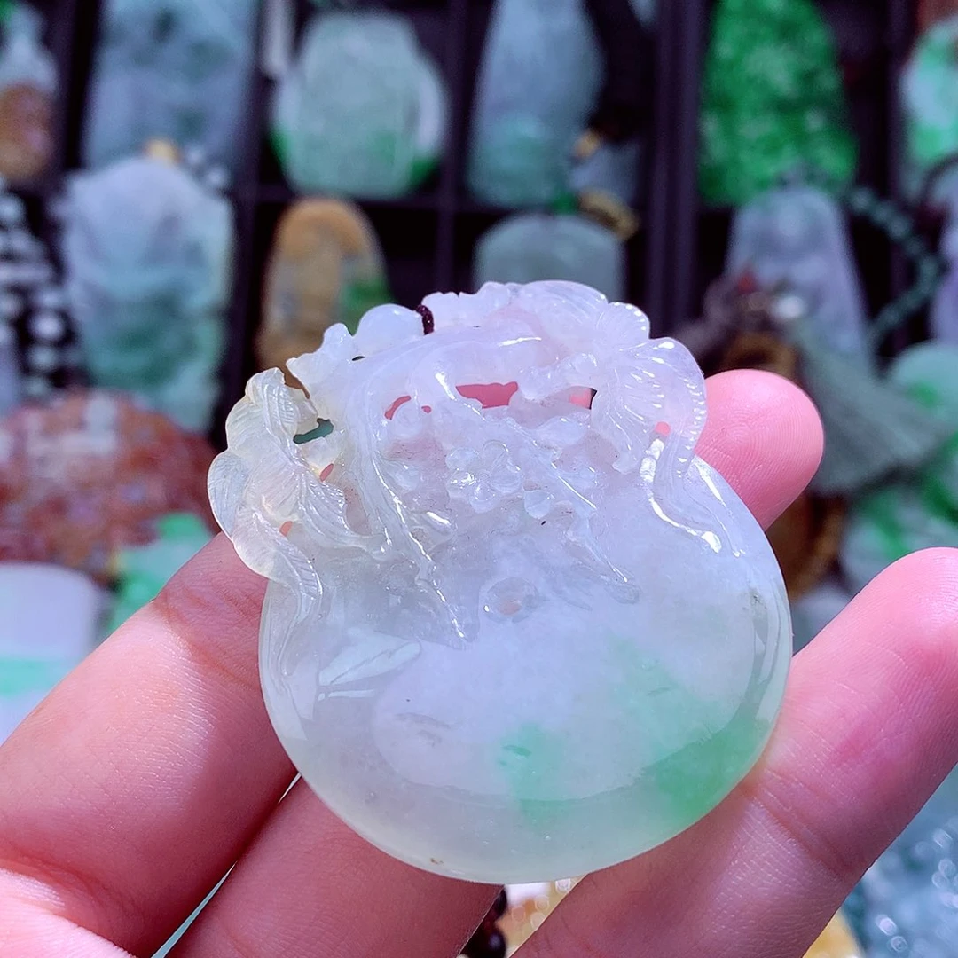 颈饰未镶嵌翡翠天然