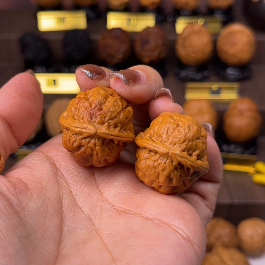 文玩核桃把件脑纹小青蛙31尺