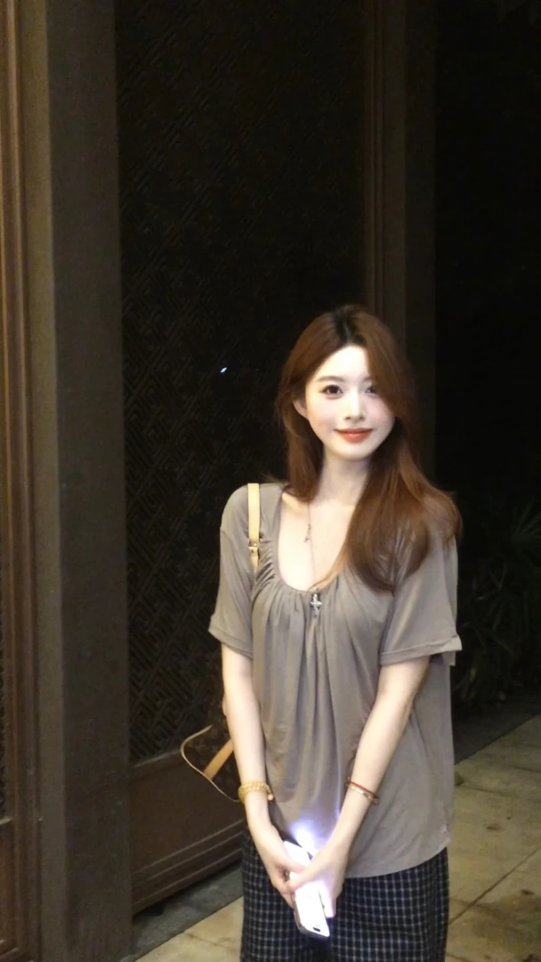 【CHUN】设计感小众休闲宽松独特褶皱U领正肩短袖T恤