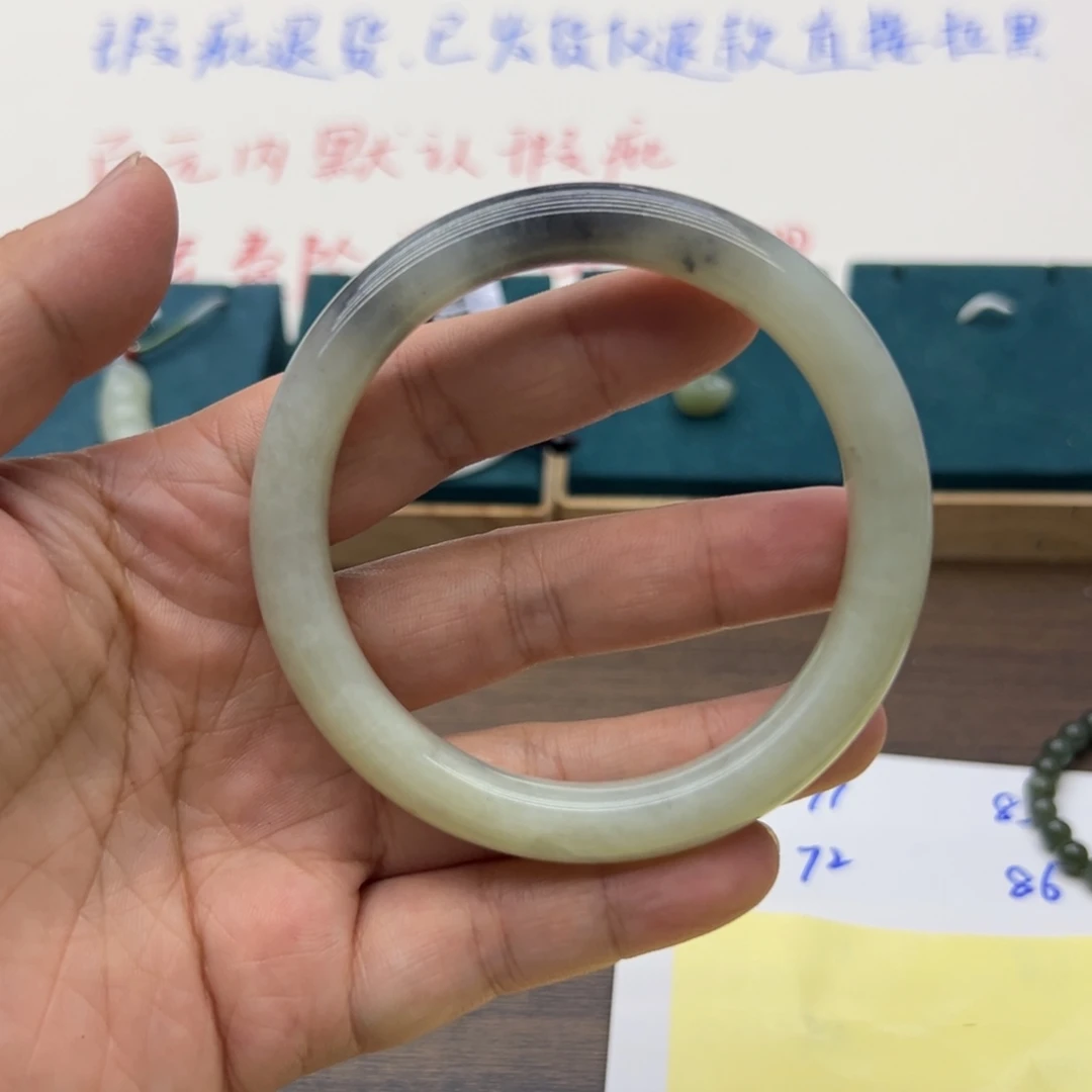 和田玉未镶嵌手镯61.9圈围63