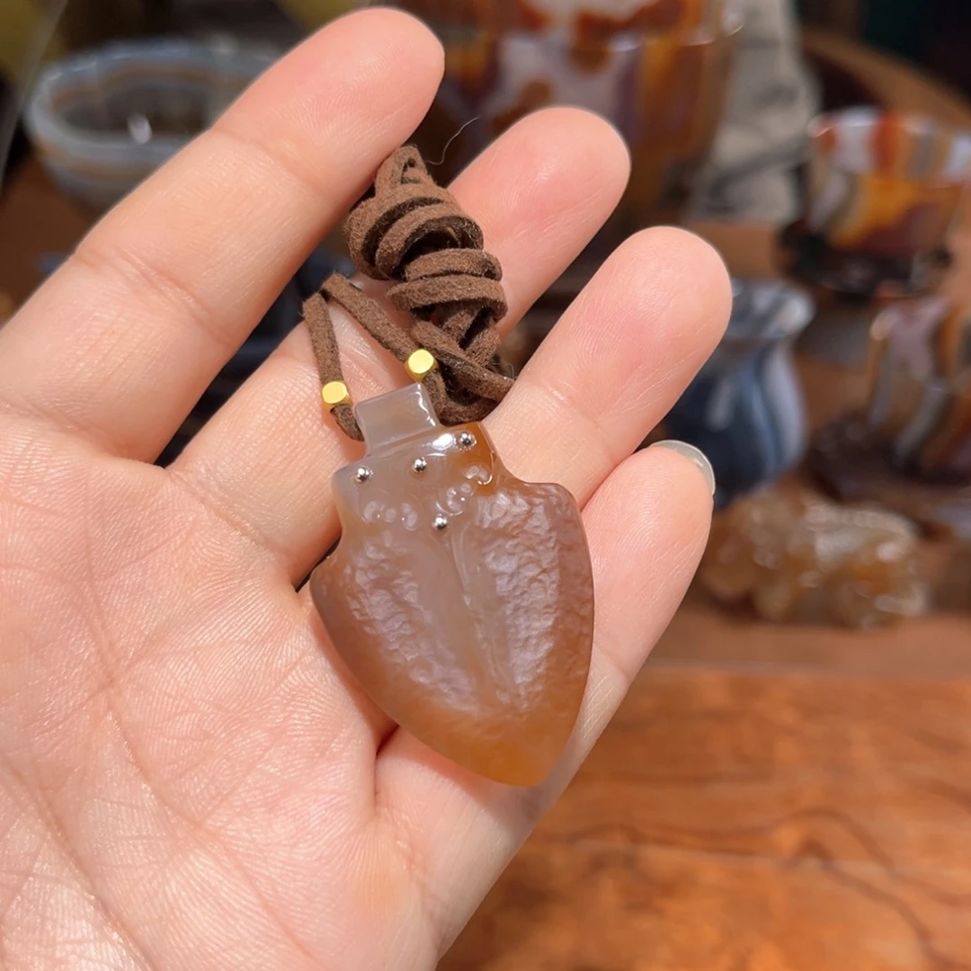 玛瑙/玉髓吊坠合金