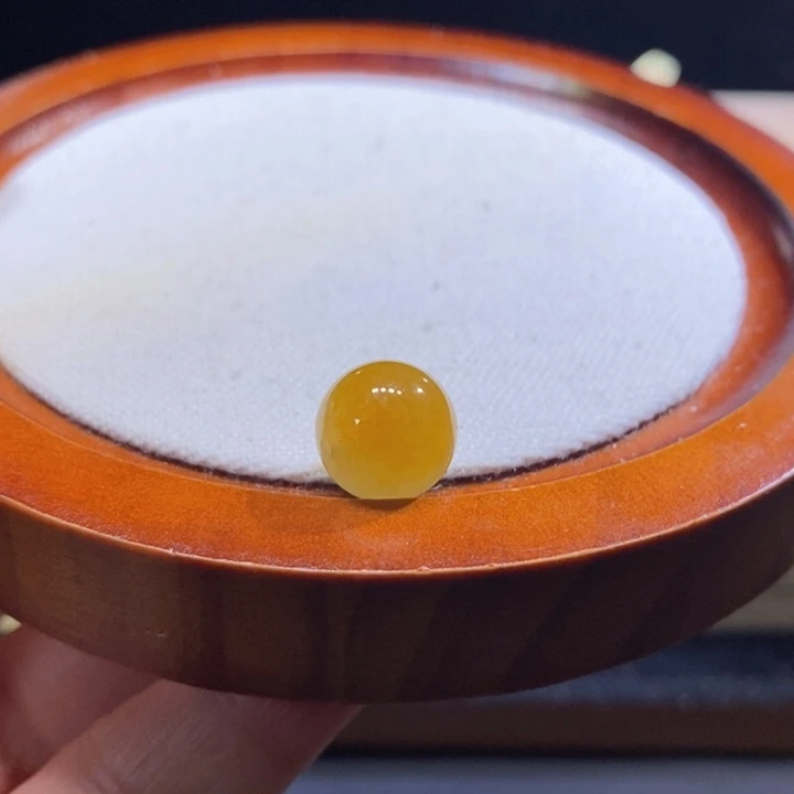 翡翠未镶嵌颈饰翡翠冰黄珠