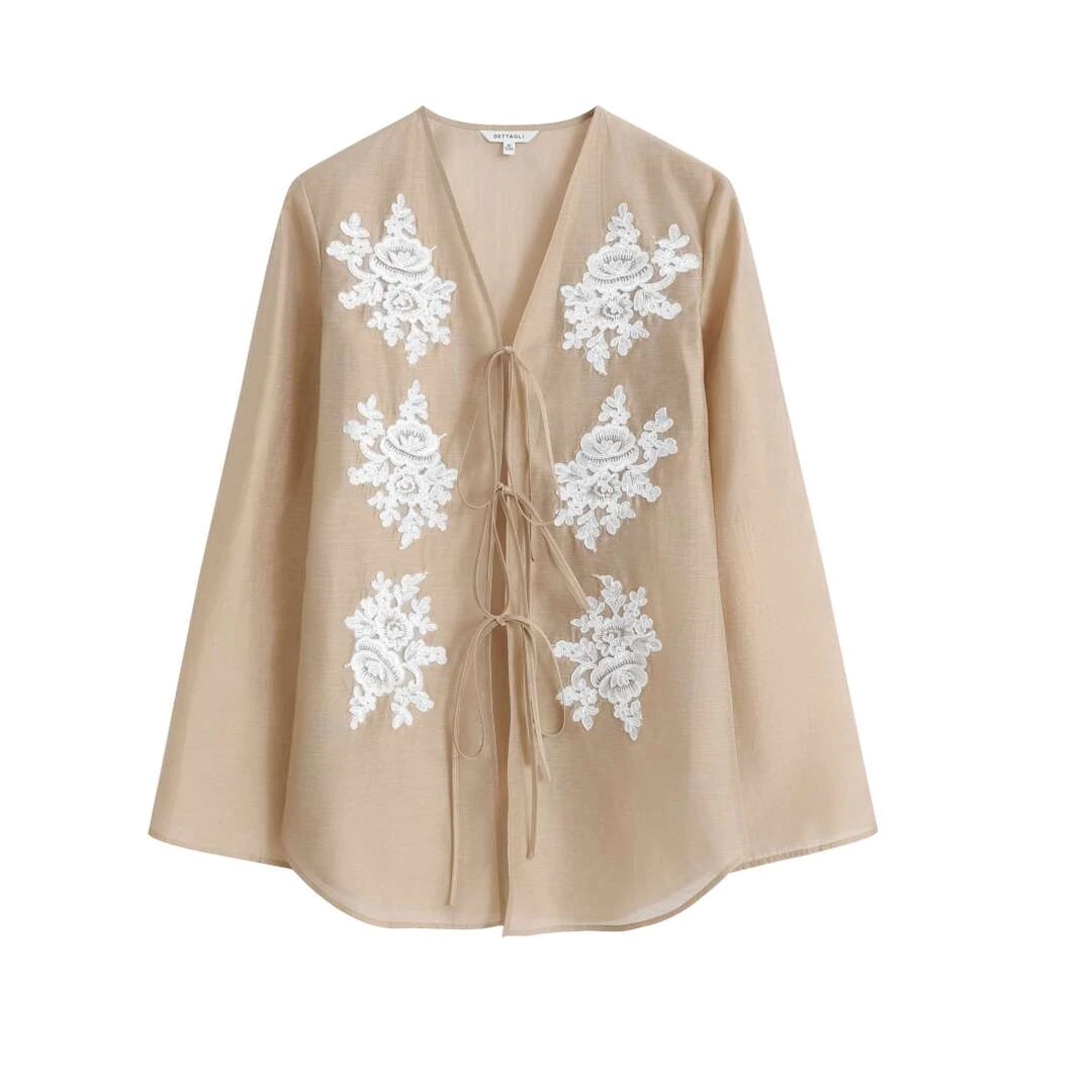 Dettagli/迪塔莉25春夏女士通勤日常百搭印花系带上衣DB25S0154