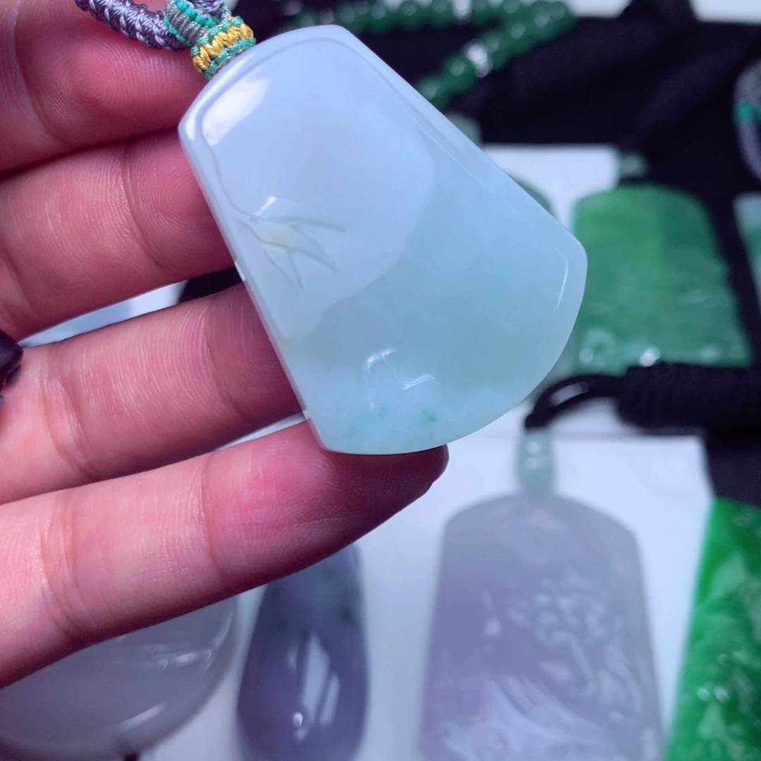 颈饰未镶嵌翡翠天然A货翡翠