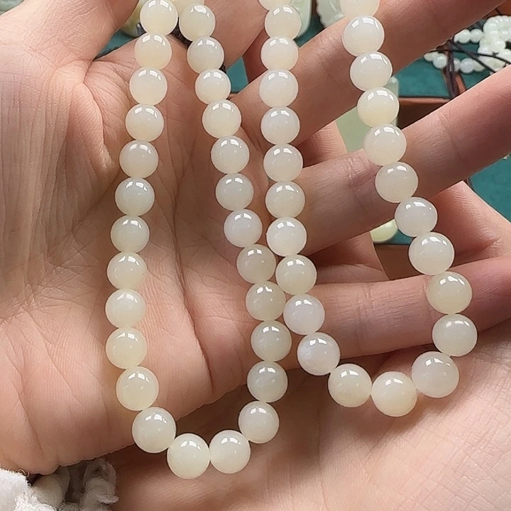 和田玉（糖玉）未镶嵌颈饰