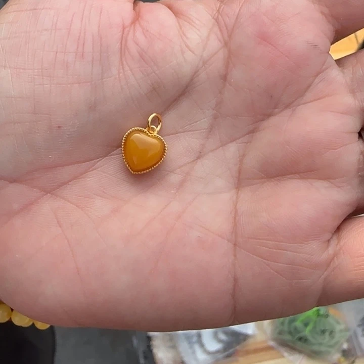 未镶嵌颈饰琥珀琥珀吊坠