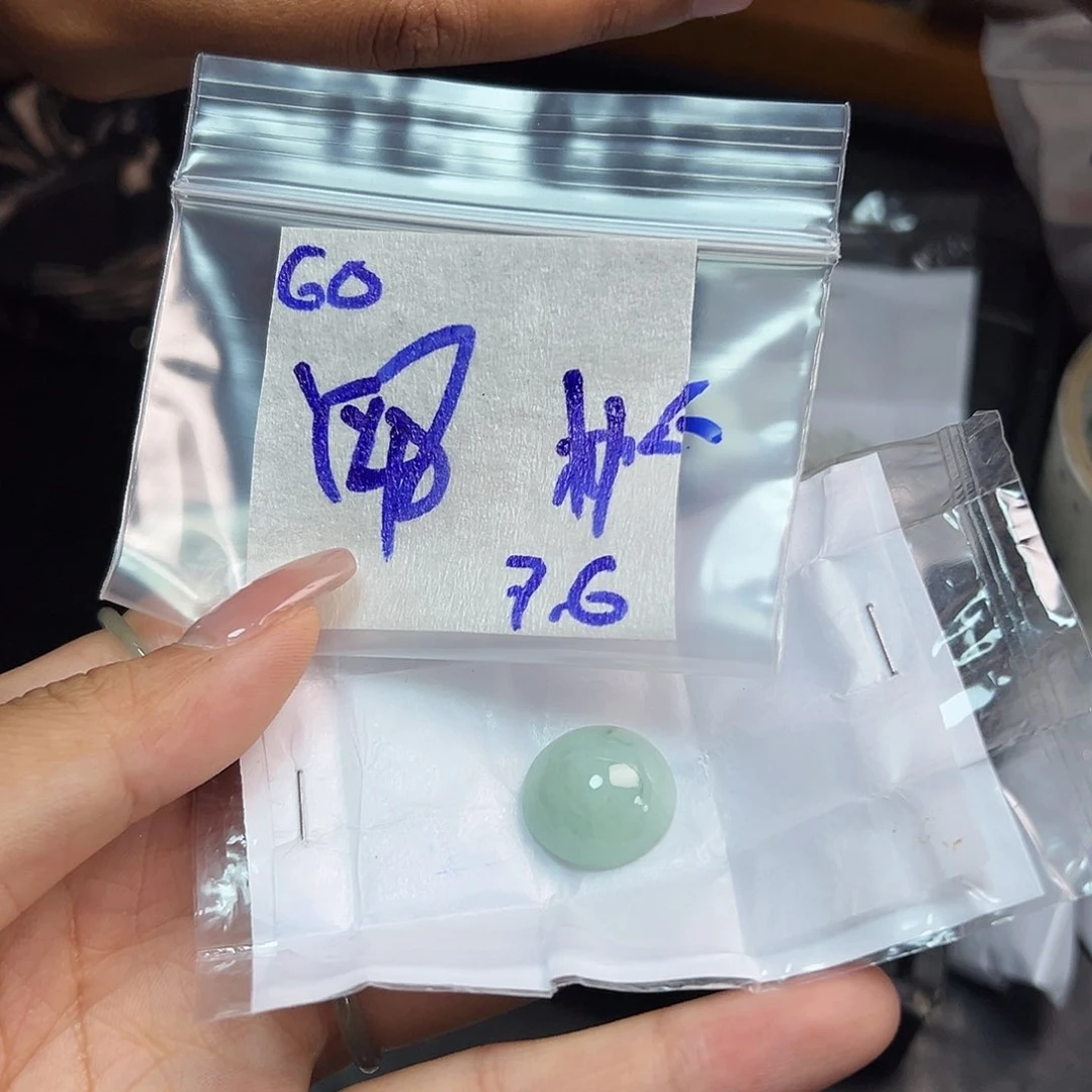 【闪购商品】定制翡翠未镶嵌桃**物翡翠