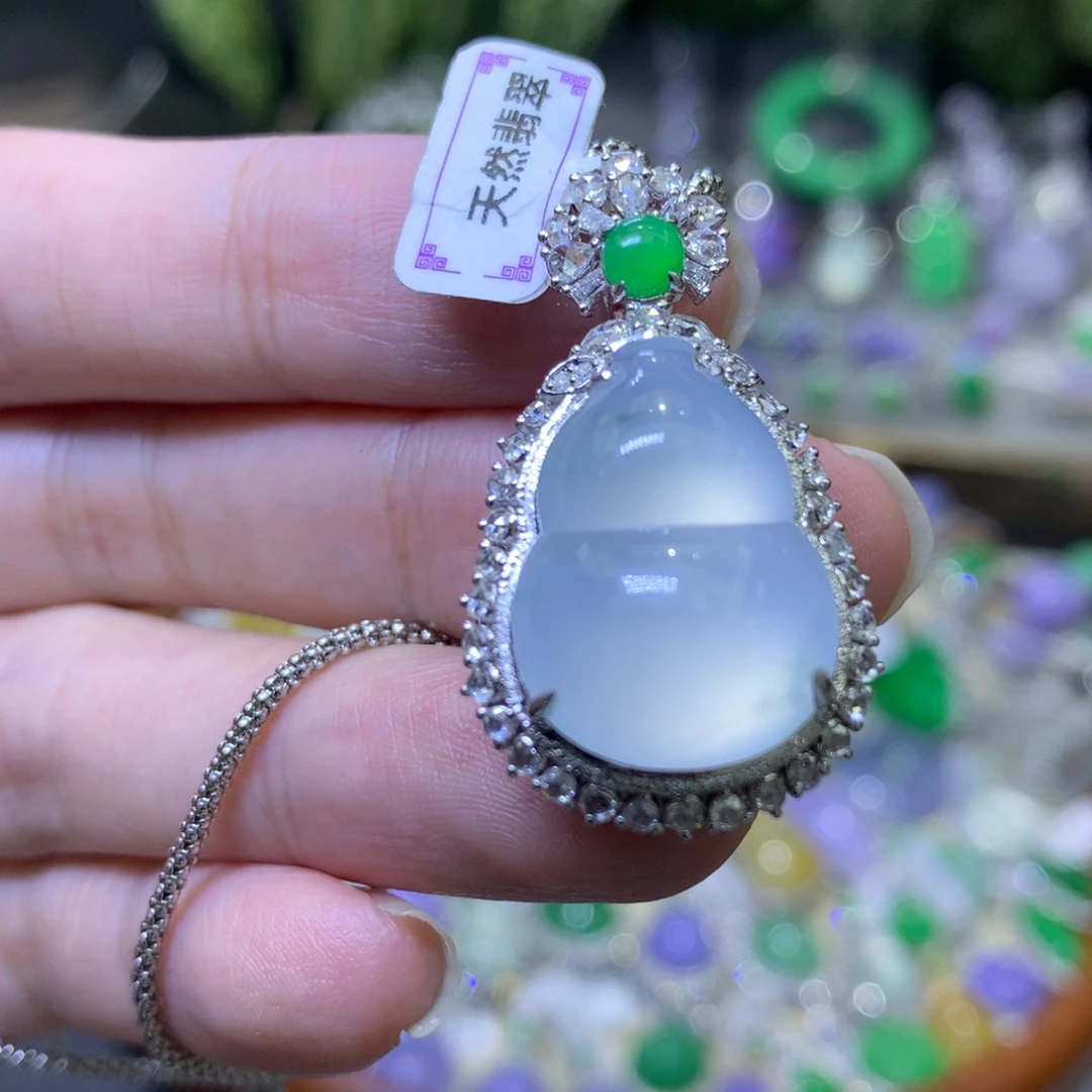 颈饰18K金镶嵌翡翠平****²