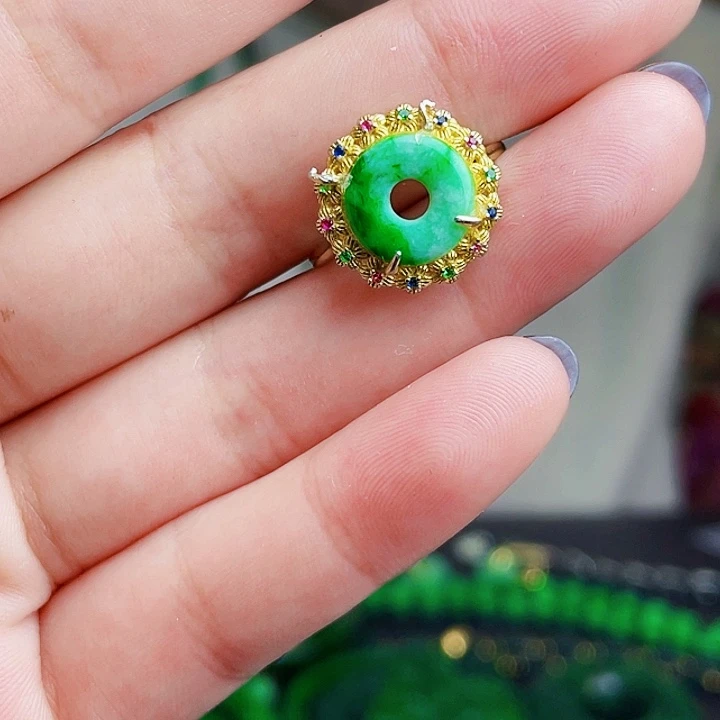 翡翠银S925镶嵌颈饰多样性