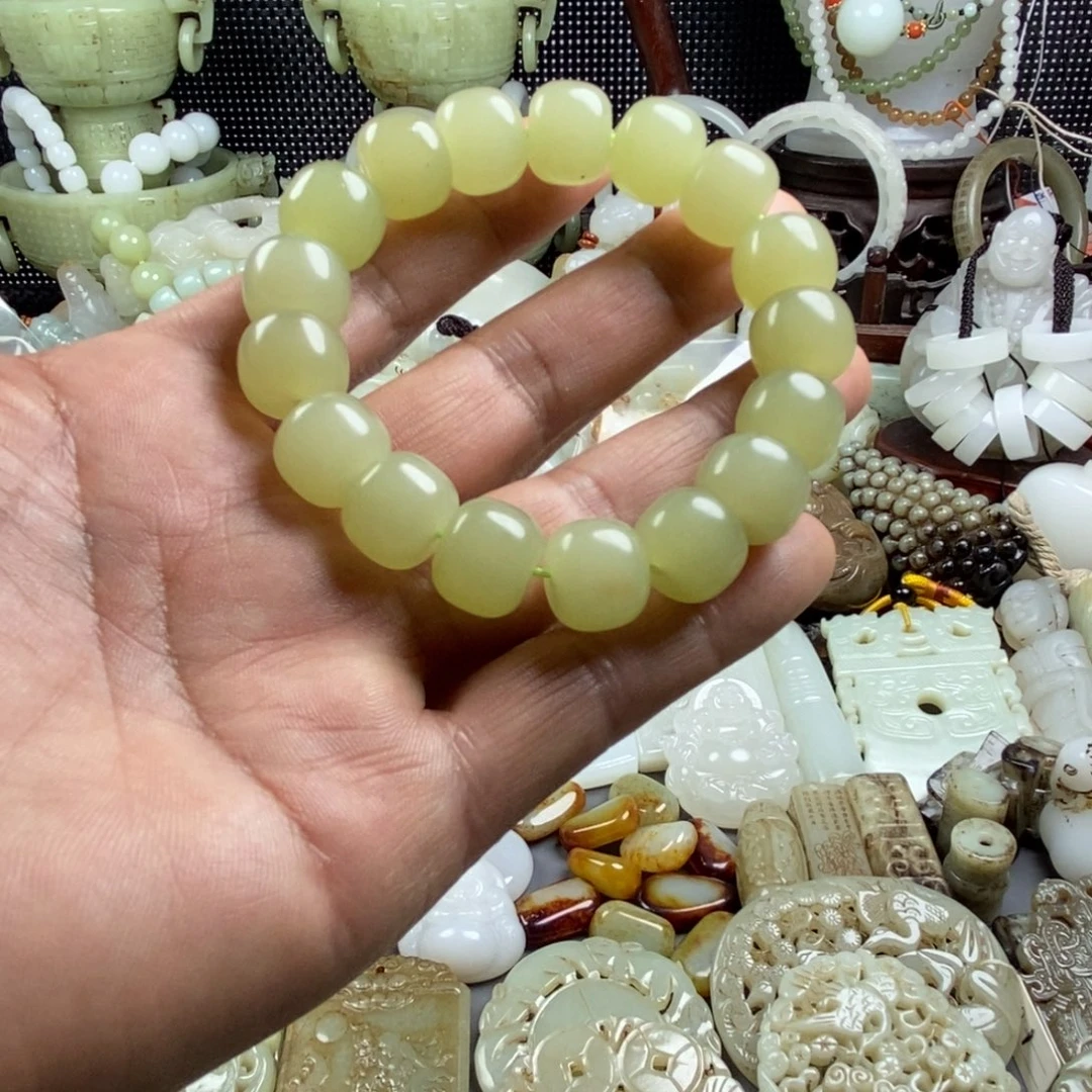 和田玉（糖玉）未镶嵌颈饰