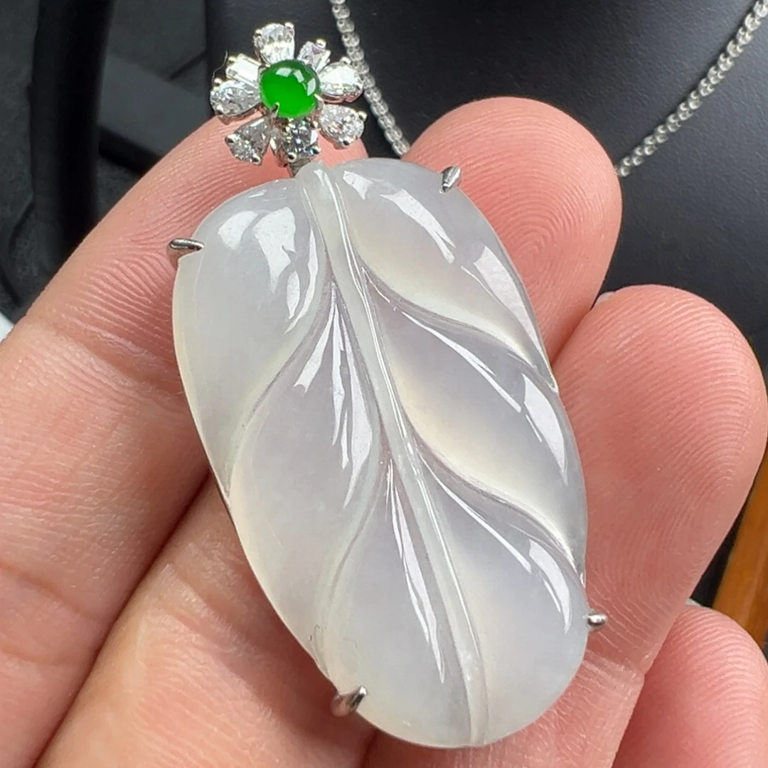 翡翠18K金镶嵌颈饰叶子33