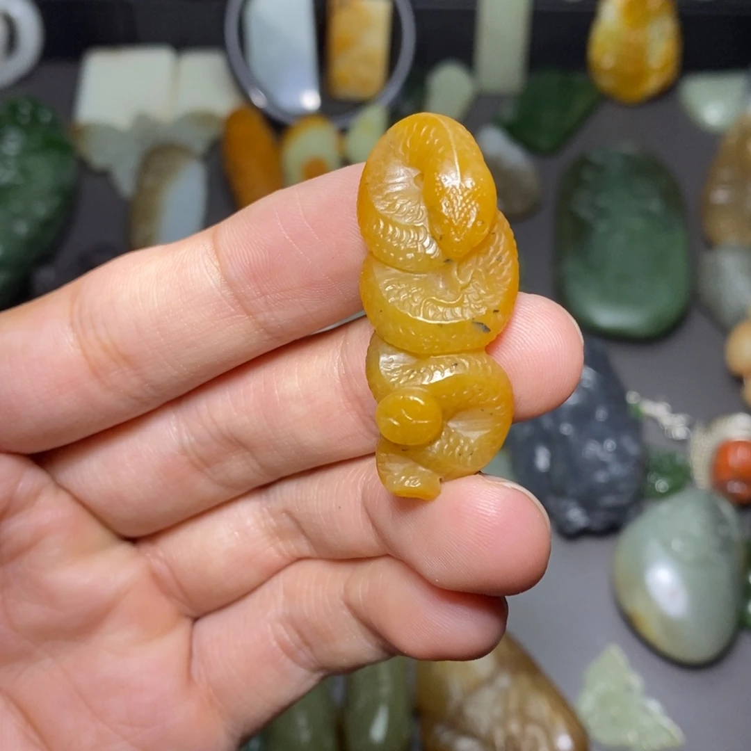 颈饰未镶嵌和田玉