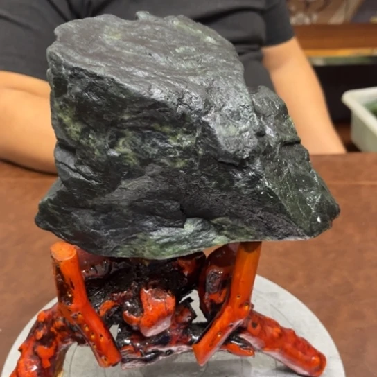 墨***)蛇纹石玉未镶嵌原石