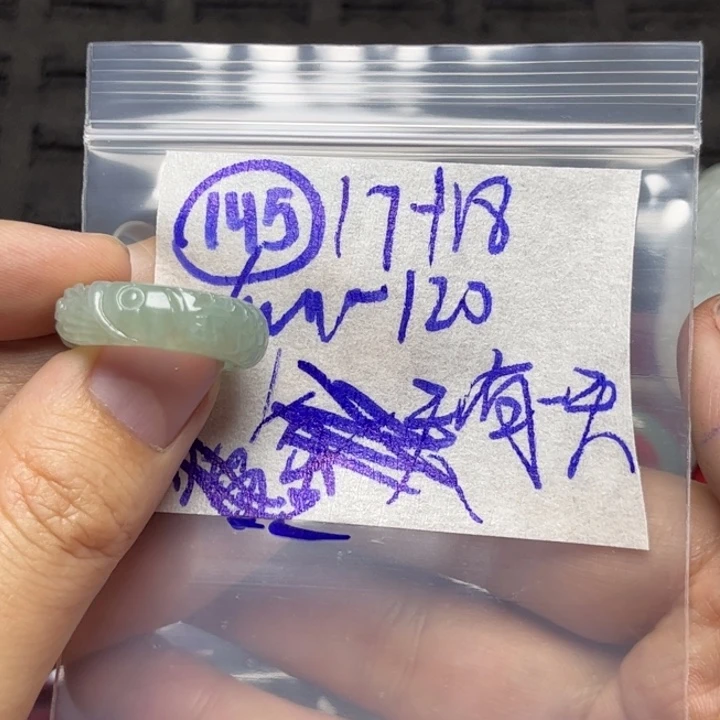 定制翡翠未镶嵌每****点