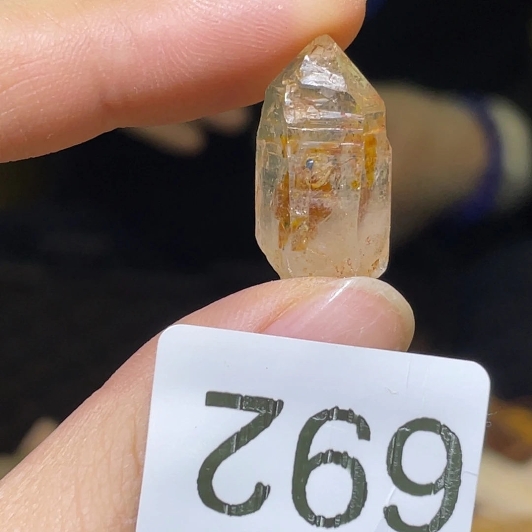 未镶嵌水晶珠宝半成品