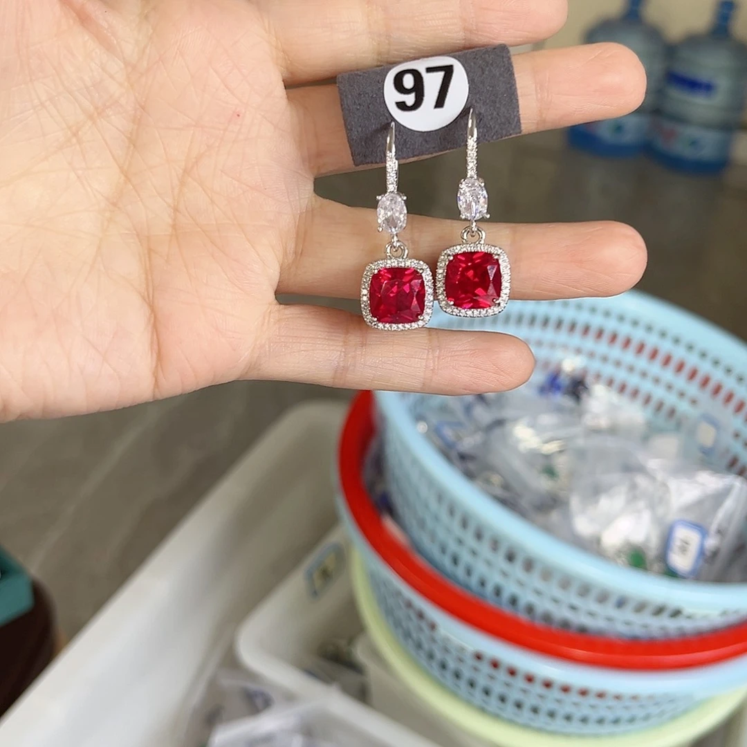 银S925镶嵌耳饰红宝石
