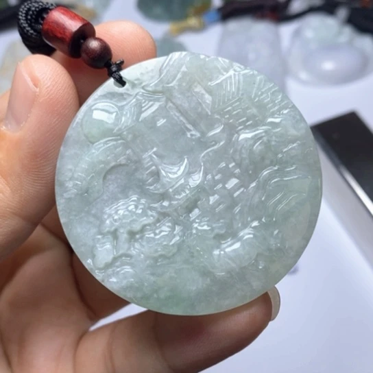 翡翠未镶嵌颈饰翡翠