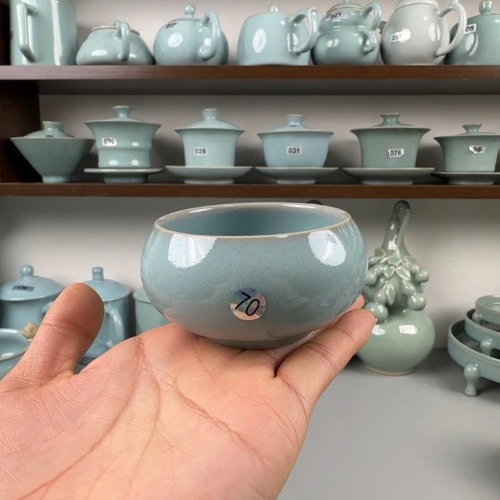 陶摆件汝瓷罗汉杯支钉烧天青釉微瑕70
