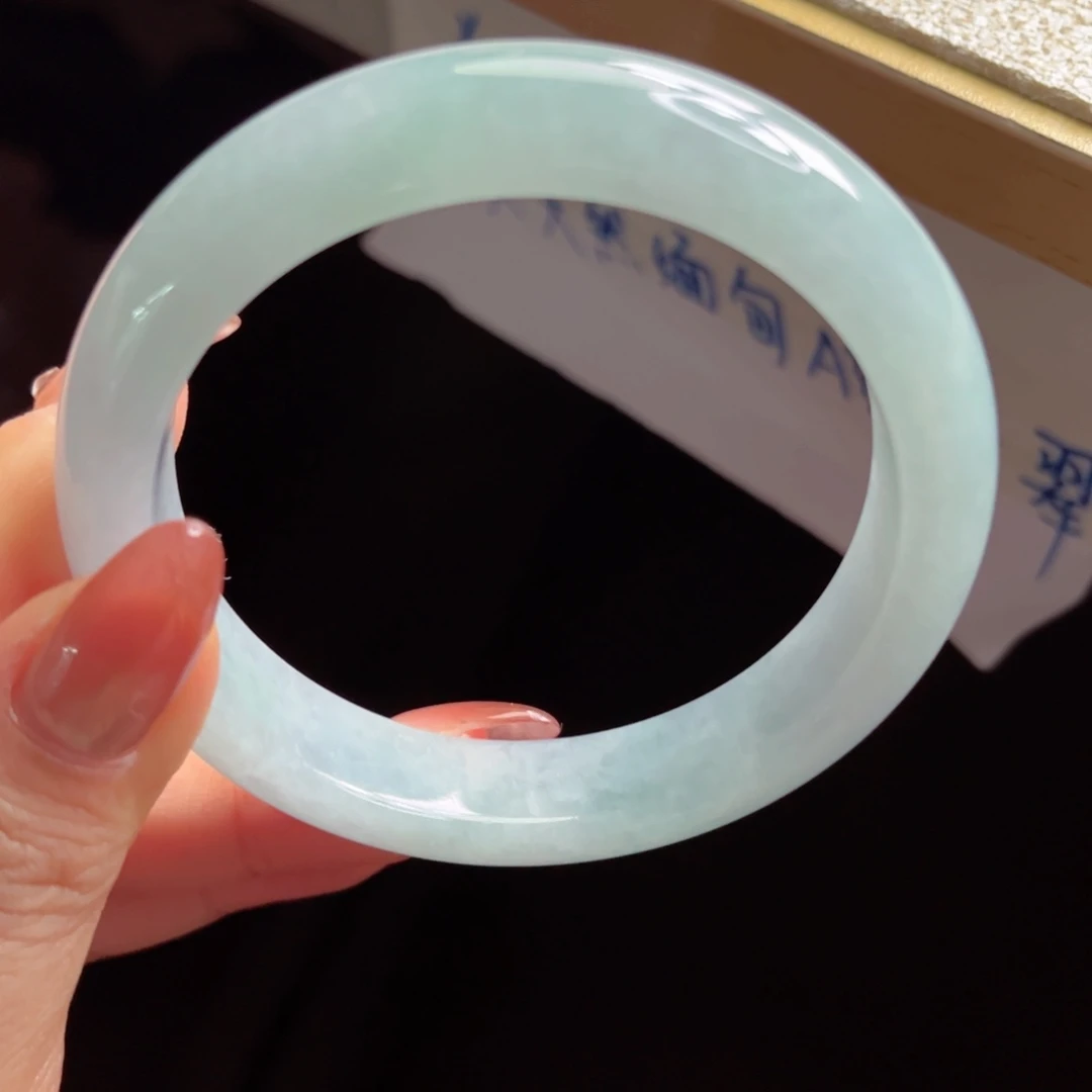 翡翠未镶嵌手镯手镯