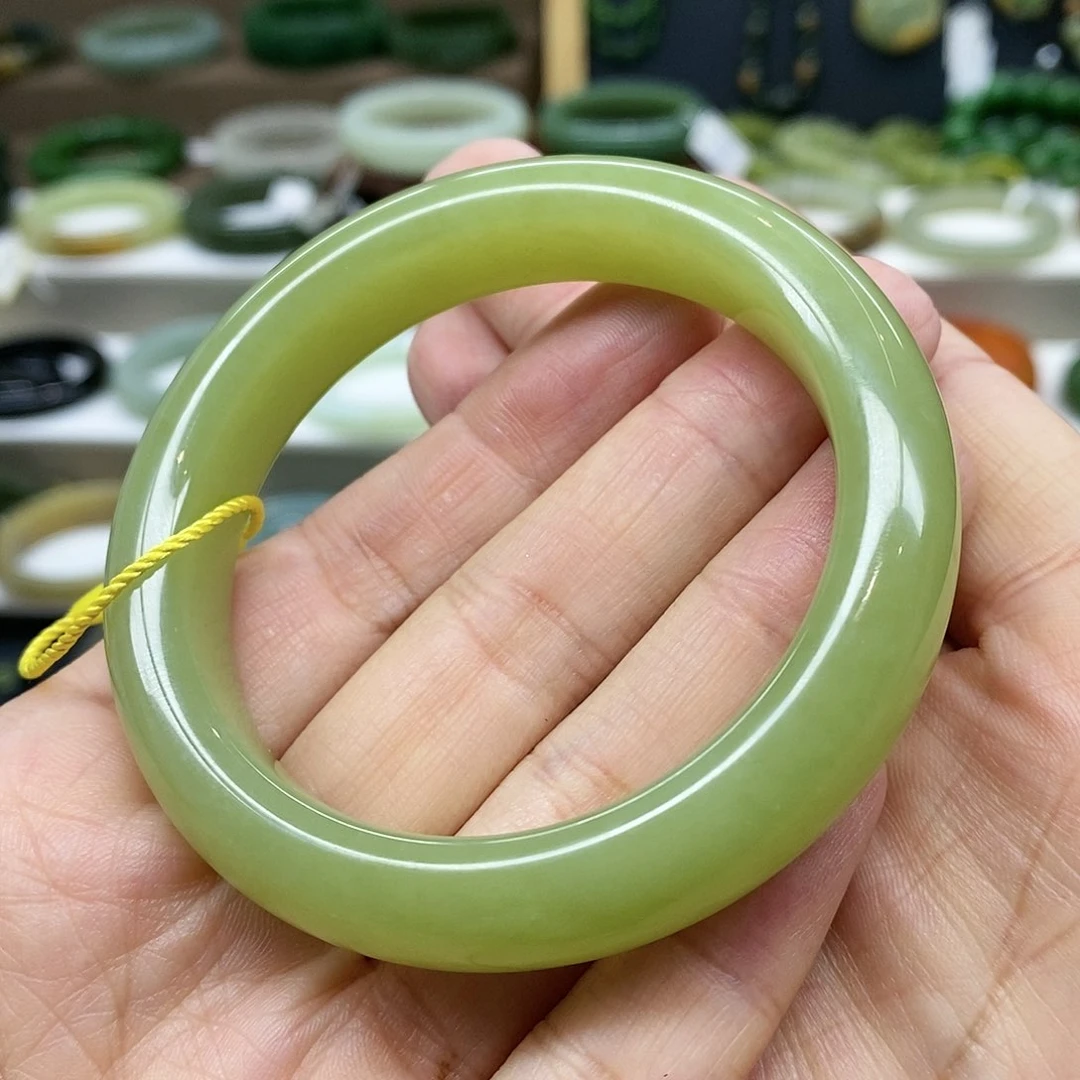 【闪购商品】未镶嵌手镯和田玉