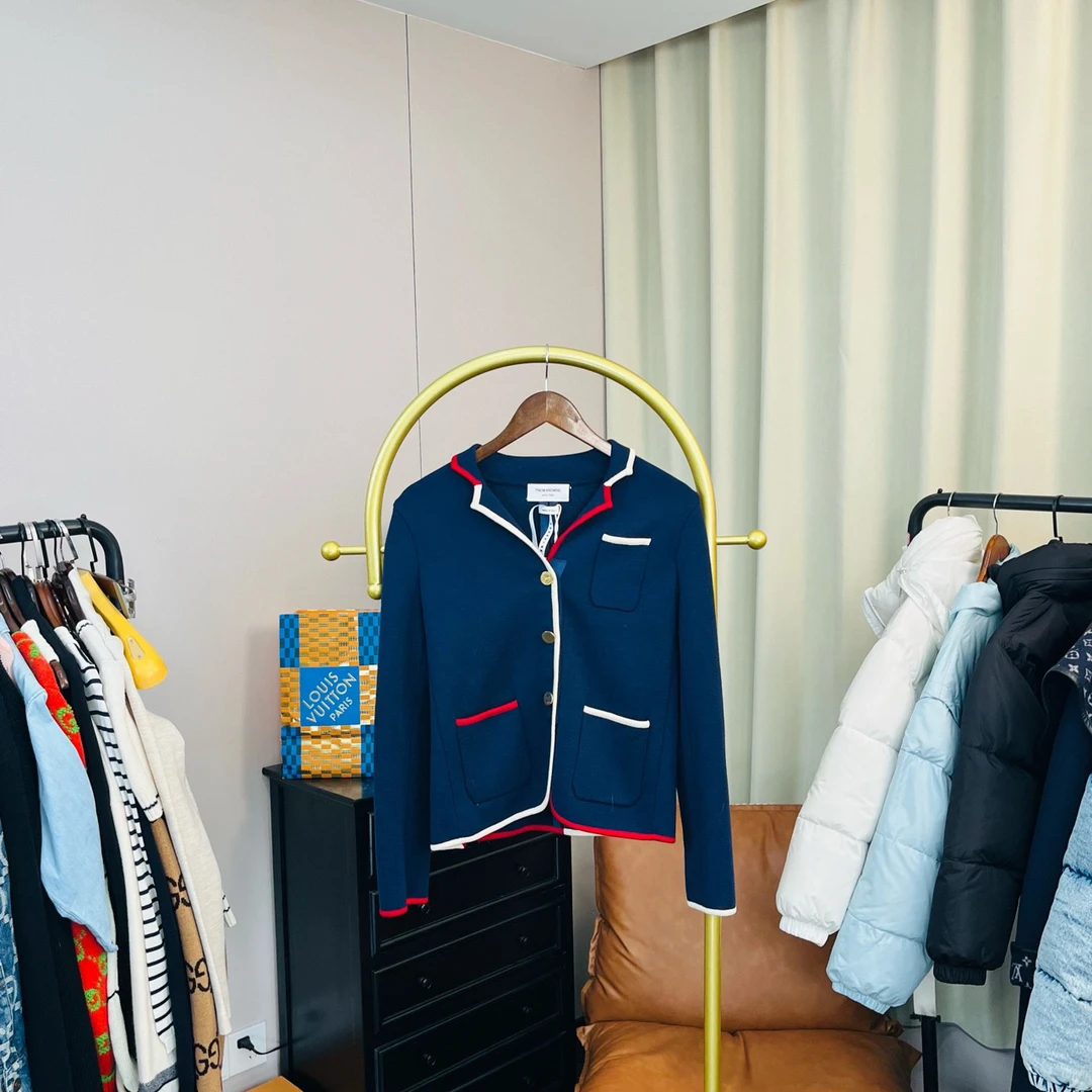 99新 THOMBROWNE 藏青色西服外套 40码 99新