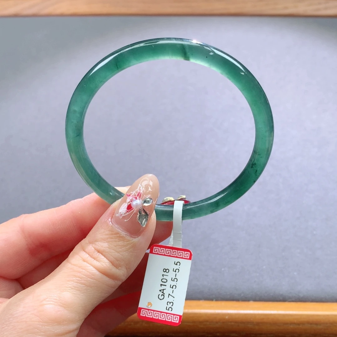 翡翠手镯未镶嵌天然翡翠手镯叮当镯