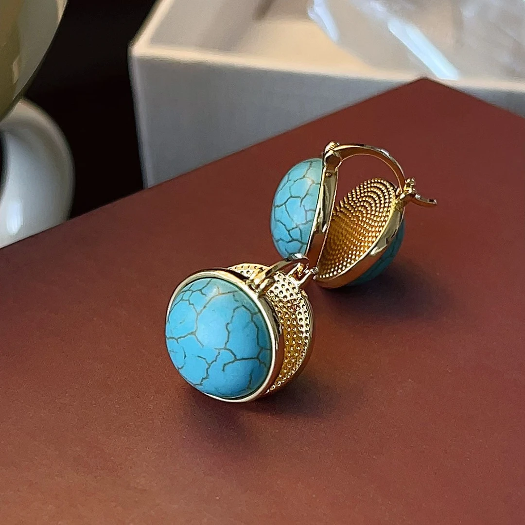 铜合金合成锆石耳饰 复古高级感圆形简约耳扣轻奢气质耳饰耳环