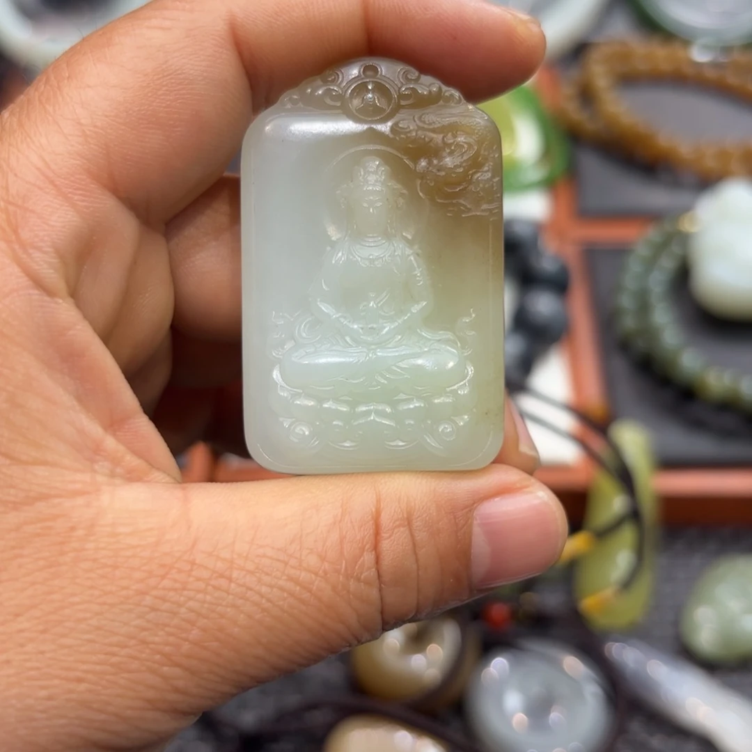 和田玉未镶嵌颈饰