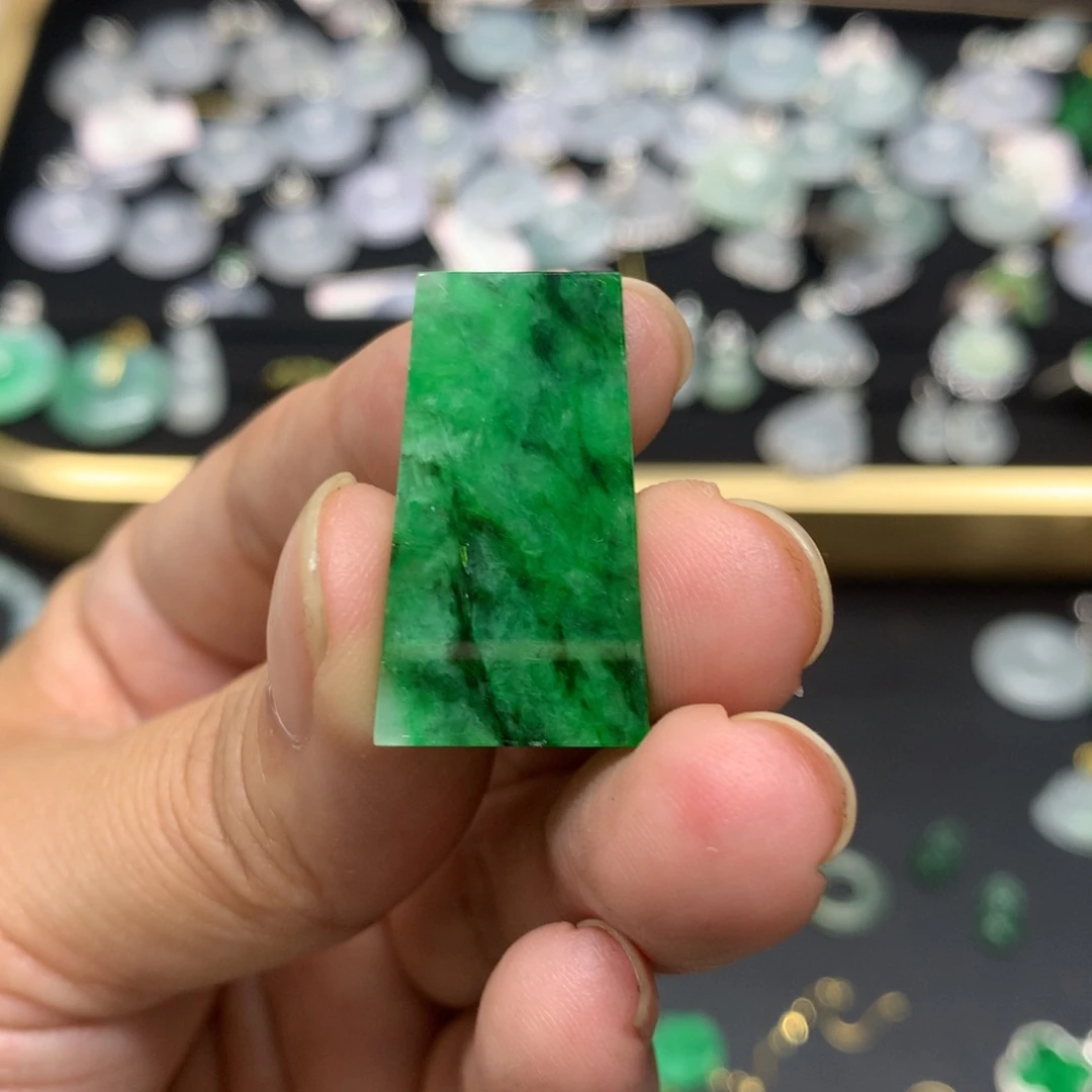 吊坠(不含链)未镶嵌翡翠有纹裂