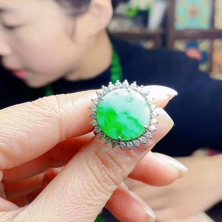 翡翠银S925镶嵌颈饰多样性