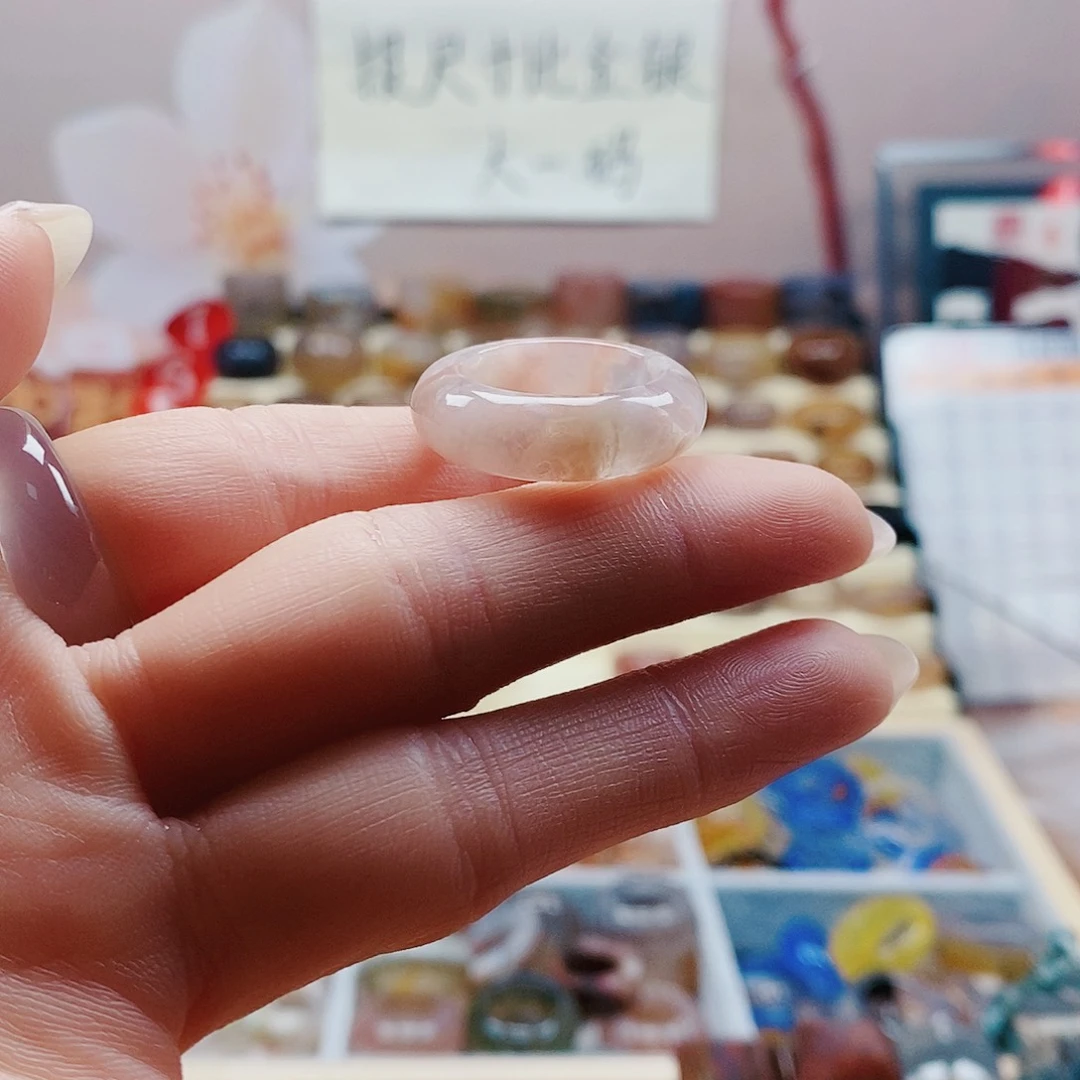 玛瑙/玉髓戒指未镶嵌白*龙