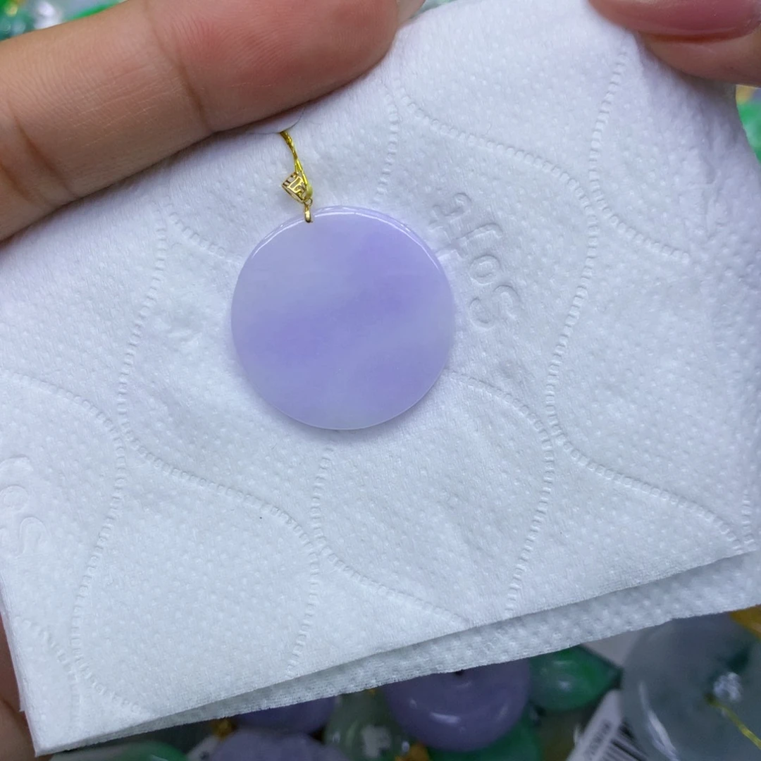 颈饰18K金镶嵌翡翠