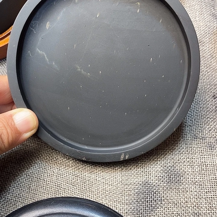 砚学宝斋圆形老坑金星黑龙尾4.5寸