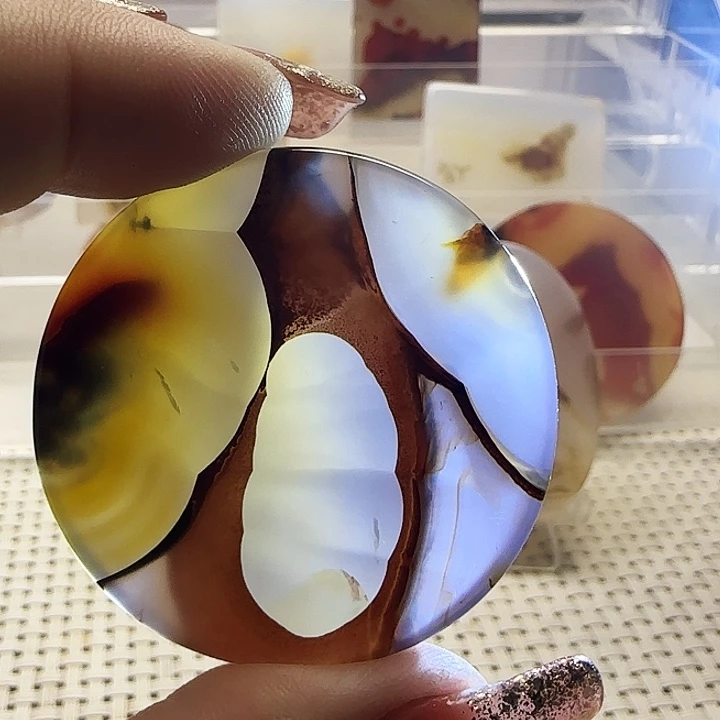 玛瑙/玉髓未镶嵌珠宝奇石